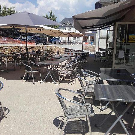 Logis Hotel Restaurant L'Oustal Naves  エクステリア 写真