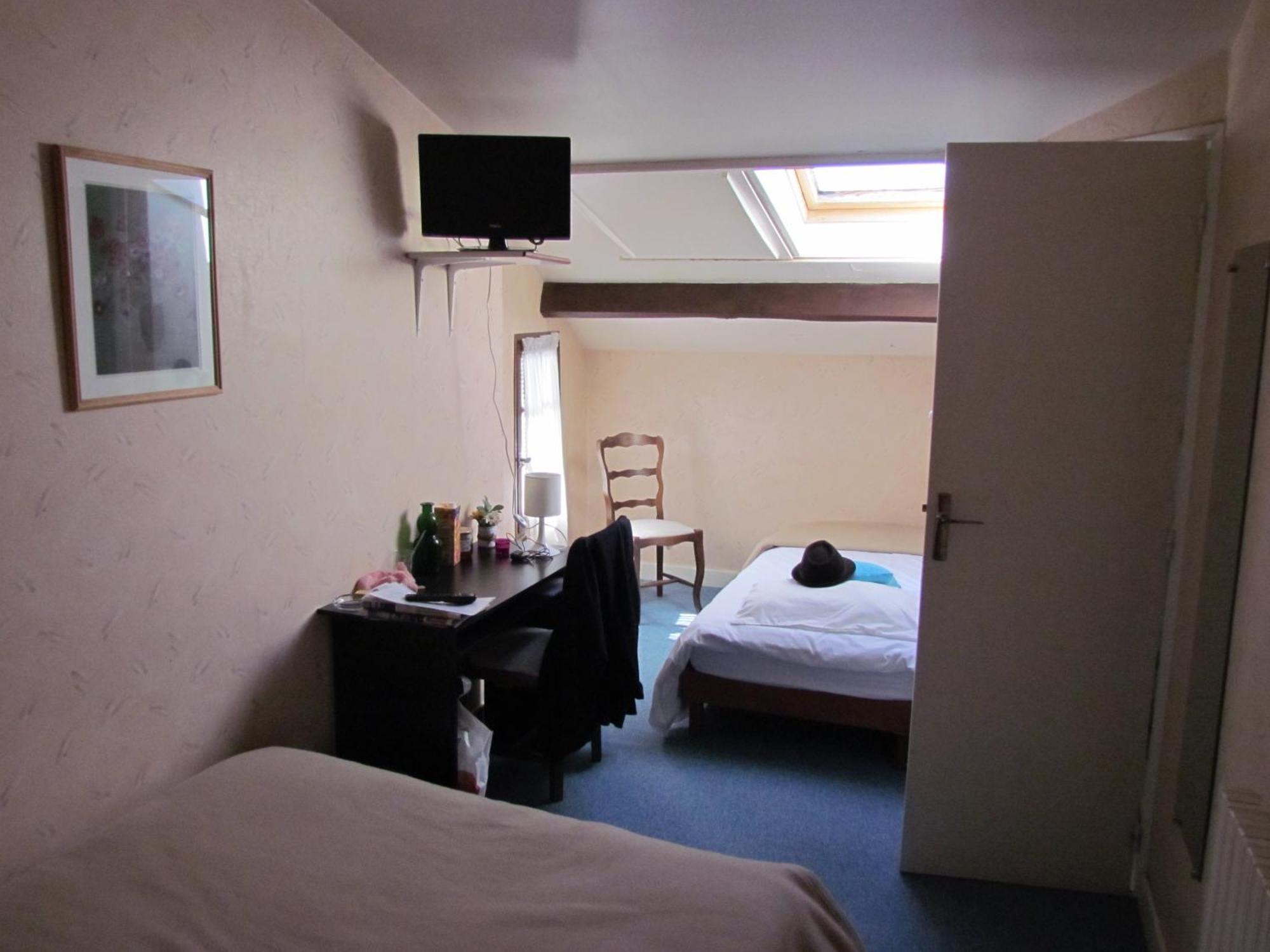 Logis Hotel Restaurant L'Oustal Naves  エクステリア 写真