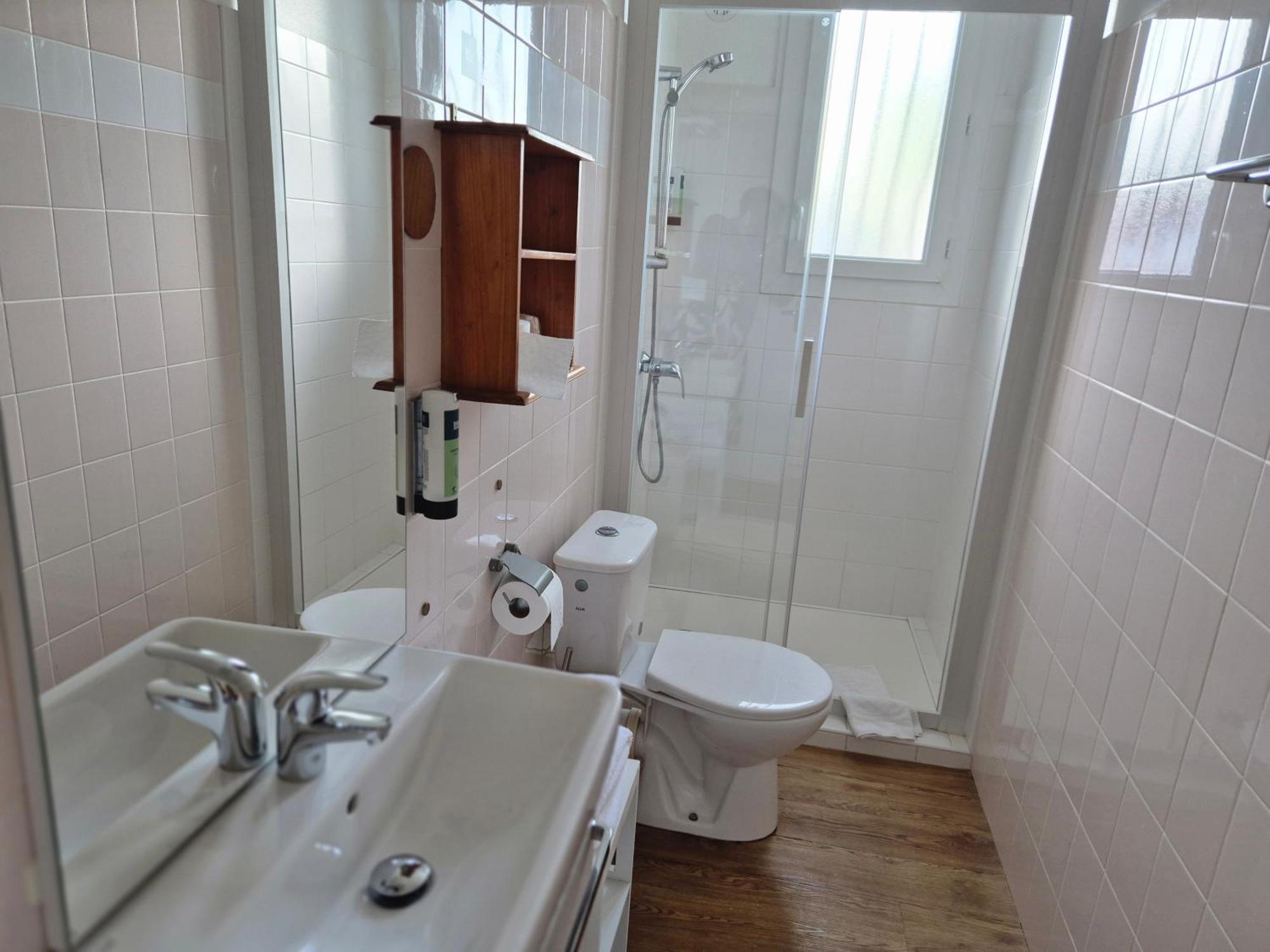 Logis Hotel Restaurant L'Oustal Naves  エクステリア 写真