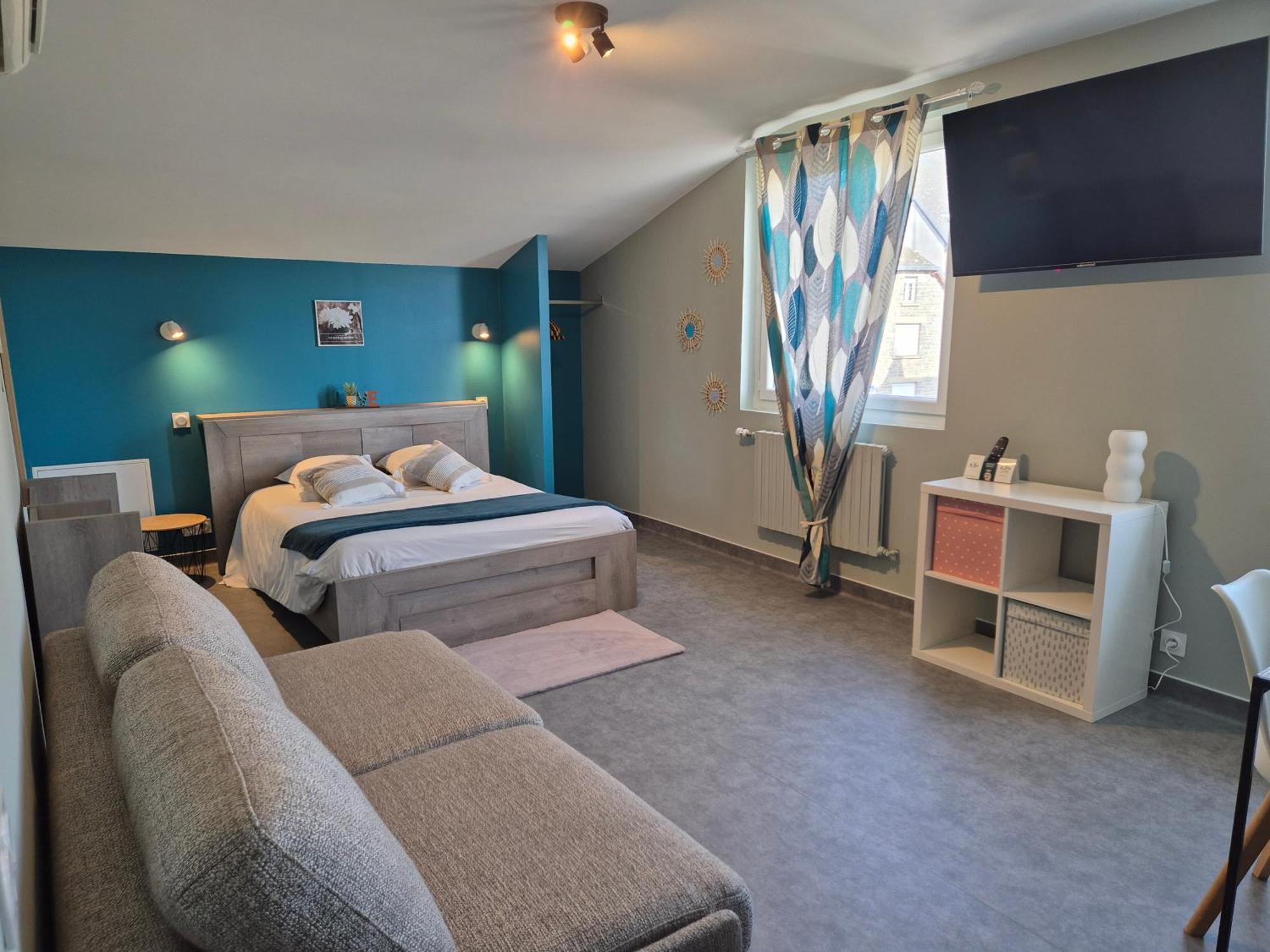 Logis Hotel Restaurant L'Oustal Naves  エクステリア 写真