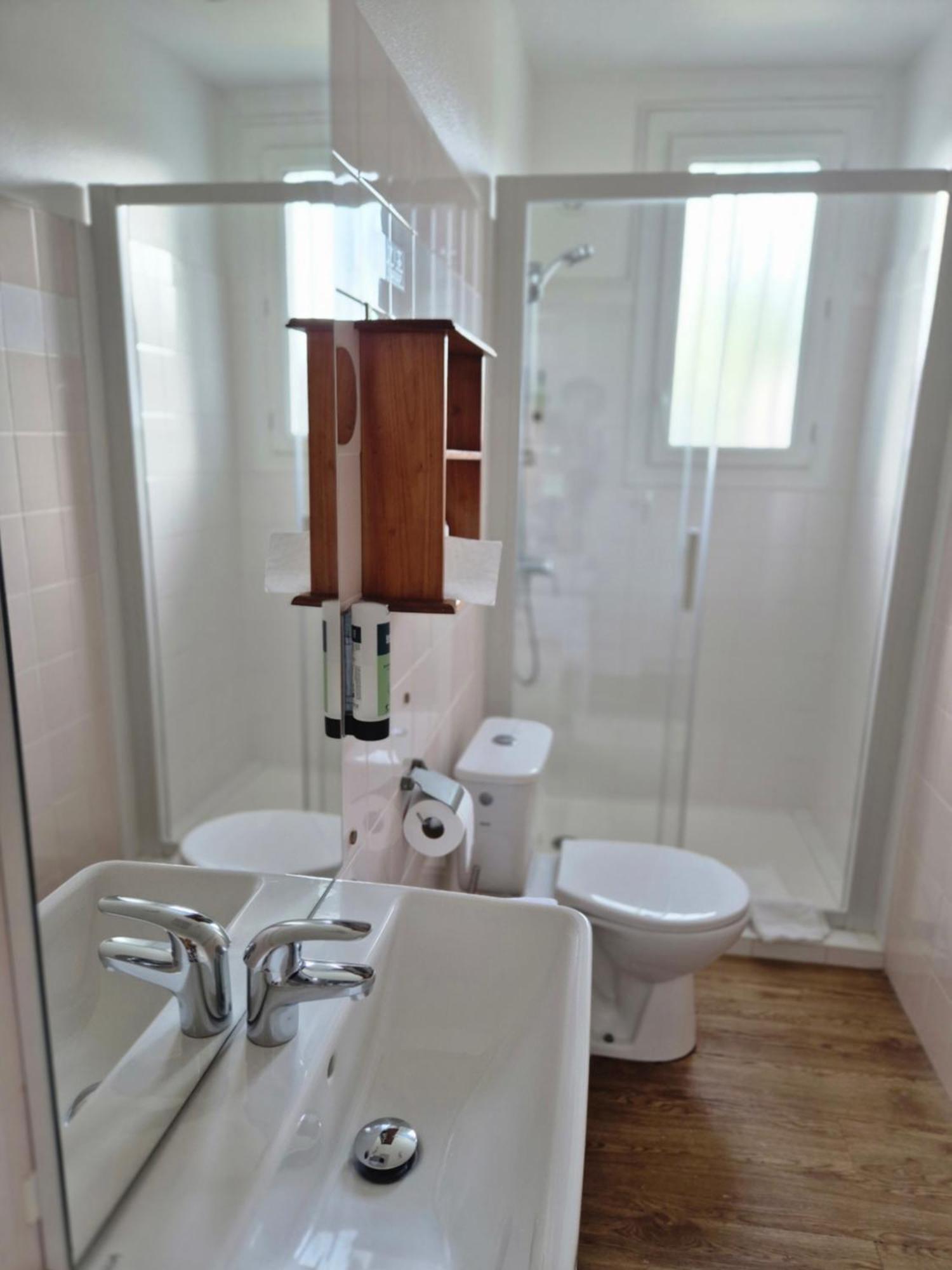 Logis Hotel Restaurant L'Oustal Naves  エクステリア 写真