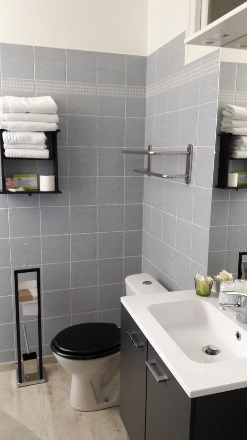 Logis Hotel Restaurant L'Oustal Naves  エクステリア 写真