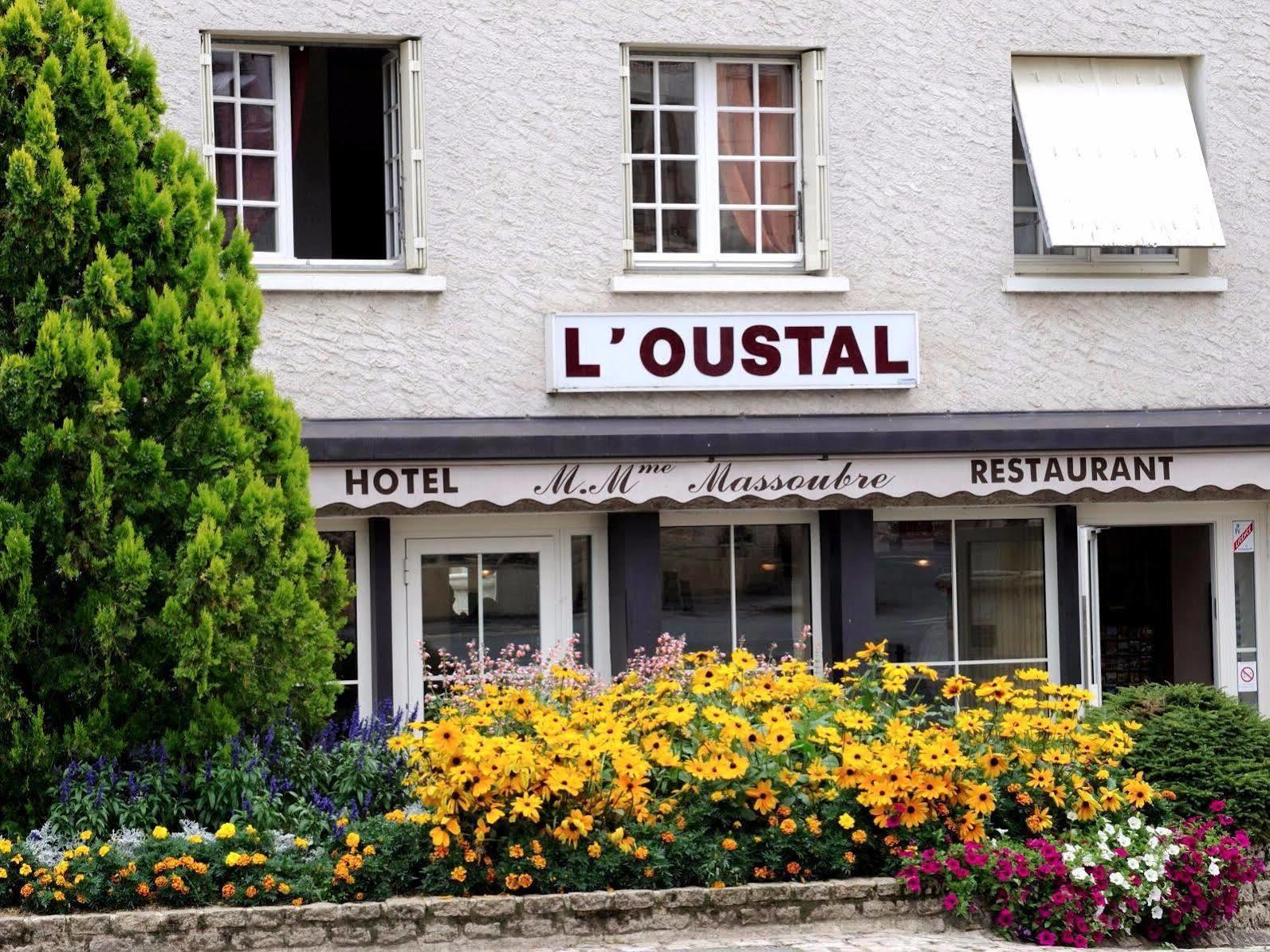 Logis Hotel Restaurant L'Oustal Naves  エクステリア 写真